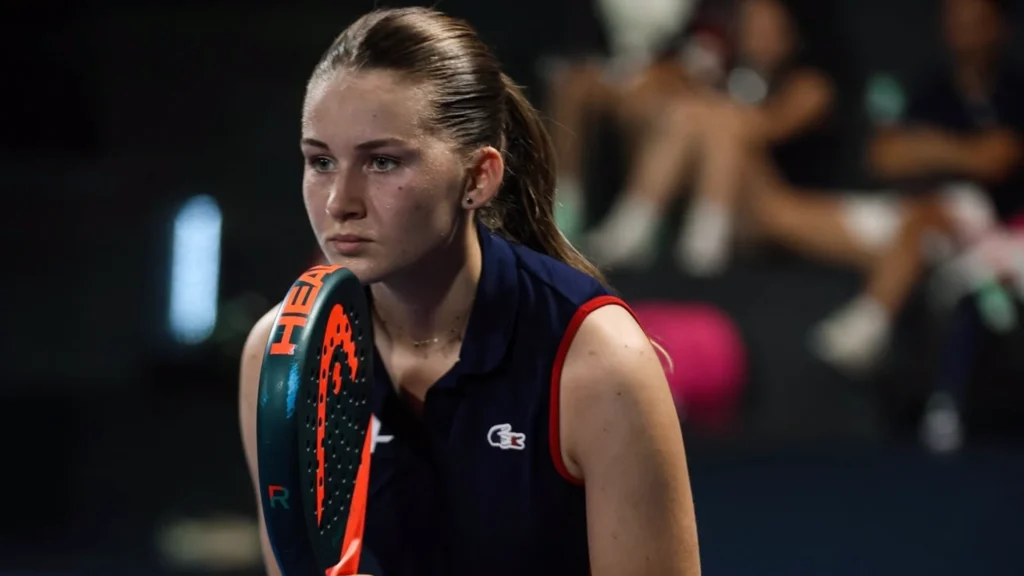 Euro Juniors 2026 : les Bleuets à un match de la finale, les Bleuettes visent la 5e place | Padel Magazine Euro Juniors 2026 : les Bleuets à un match de la finale, les Bleuettes visent la 5e place