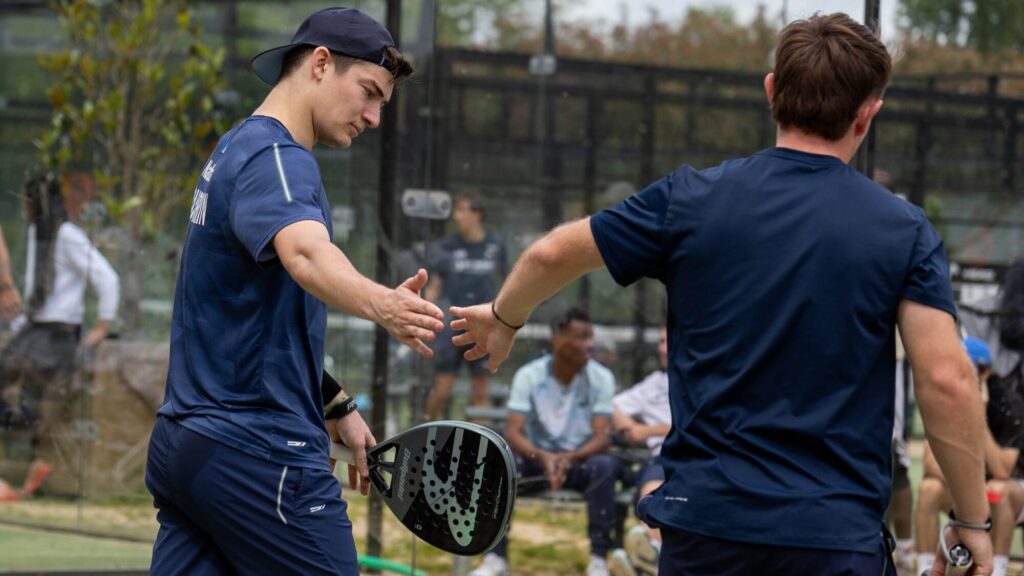 Nathan Courrin joue sur le FIP Tour… avec son propre coach. Thomas Seux | Padel Magazine Nathan Courrin joue sur le FIP Tour… avec son propre coach. Thomas Seux