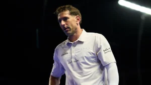 Álex Ruiz échappe au pire après l’explosion d’une vitre en plein match au FIP Gold San Luis