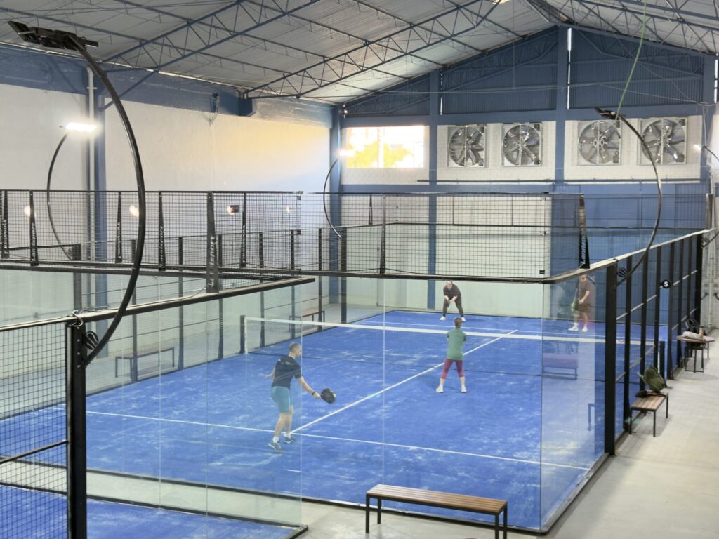 Brésil – Porto Alegre accueille un nouveau club de padel avec cinq pistes