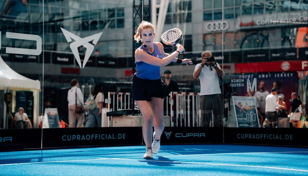À Munich, le padel s’installe au cœur de l’aéroport : trois pistes et déjà 5 000 visiteurs | Padel Magazine À Munich, le padel s’installe au cœur de l’aéroport : trois pistes et déjà 5 000 visiteurs