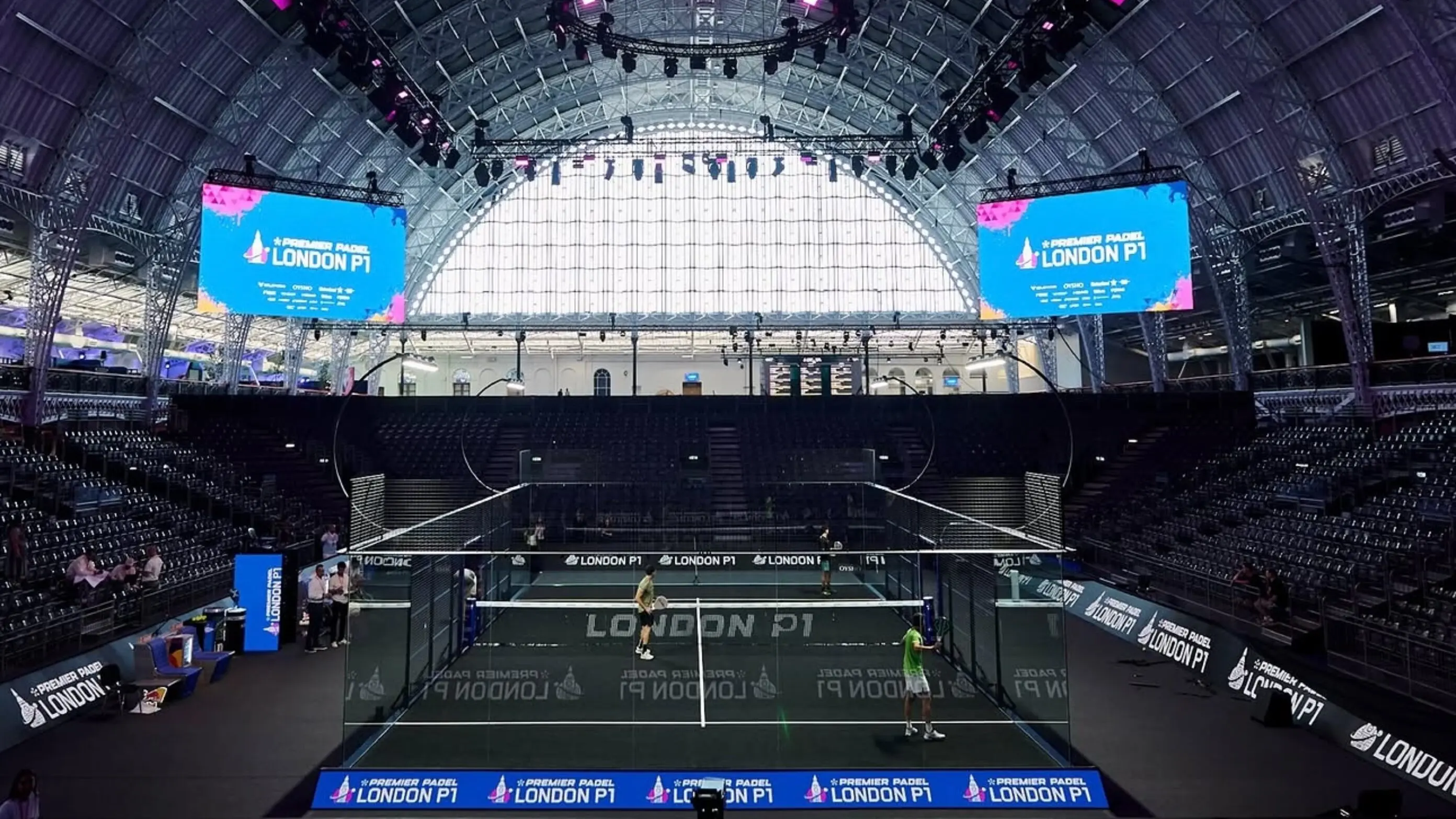 London P1 : des tableaux relevés pour le grand baptême britannique de Premier Padel