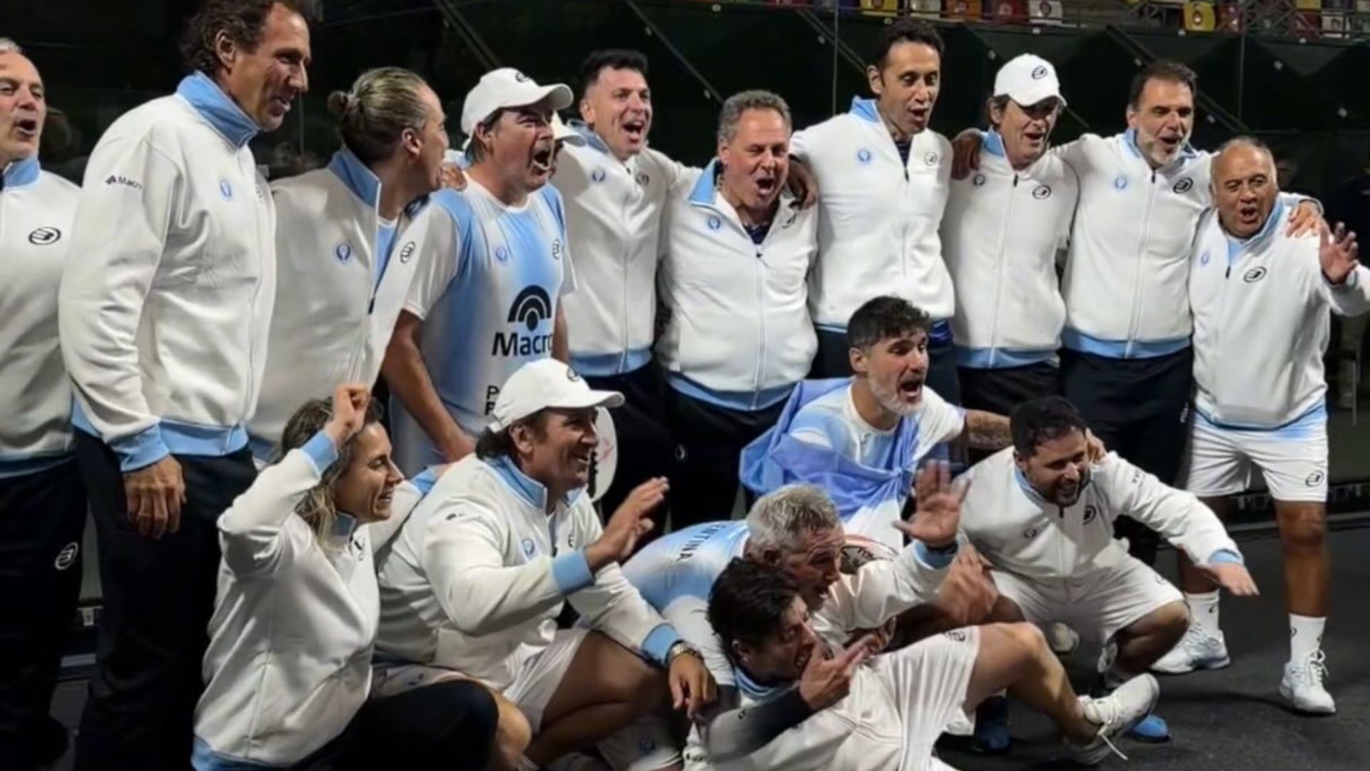Mondiaux Seniors Miguel Lamperti et Cristian Gutiérrez offrent le titre à lArgentine | Padel Magazine Mondiaux Seniors : Miguel Lamperti et Cristian Gutiérrez offrent le titre à l’Argentine