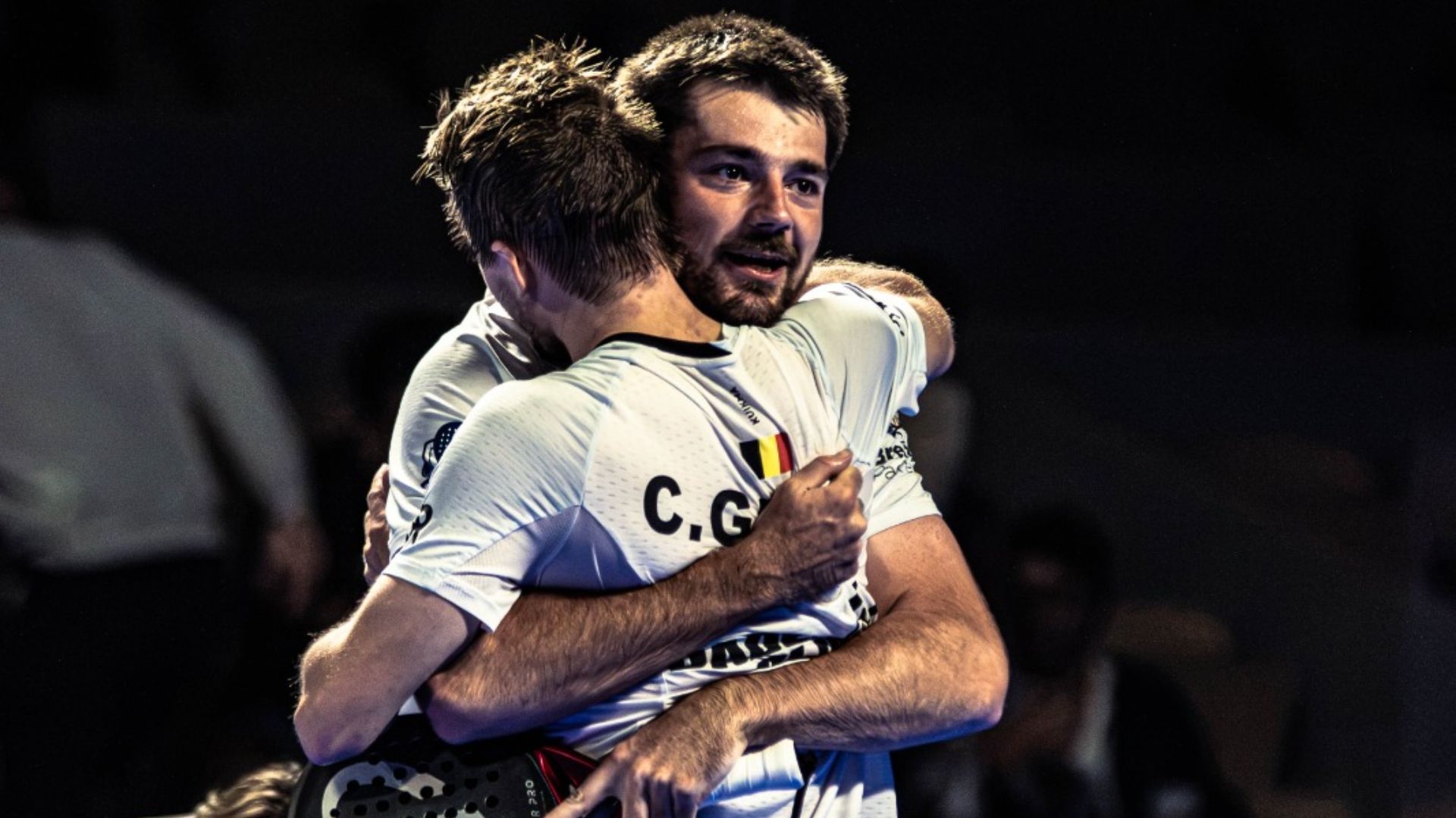 Paris Major : Guichard / Geens en mission sur le Chatrier, démonstration totale pour rejoindre le deuxième tour