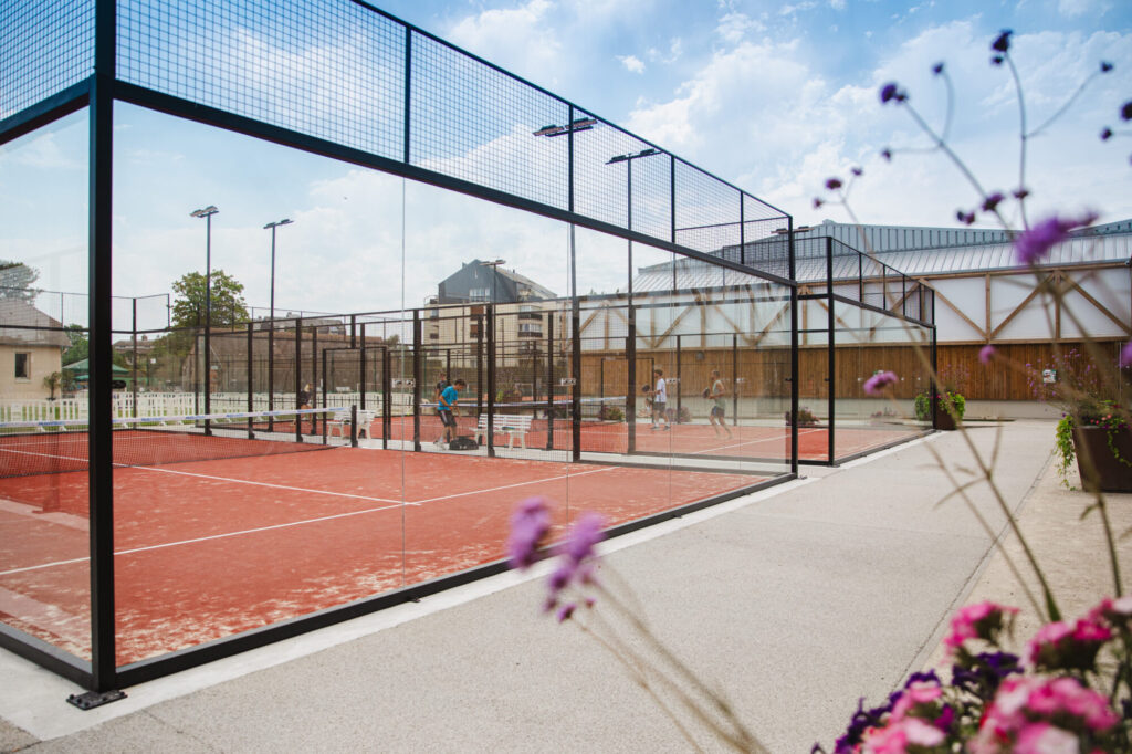 Il Garden Tennis Club di Cabourg prosegue il suo rinnovamento con tre nuovi campi e una scuola di padel.