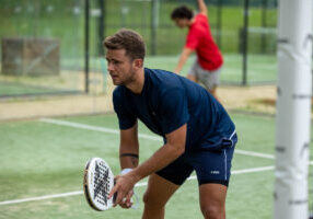 Enzo Couacaud : du tennis professionnel au padel, une transition construite loin des clichés