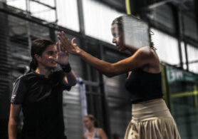 Melissa Martin i Louise Bahurel